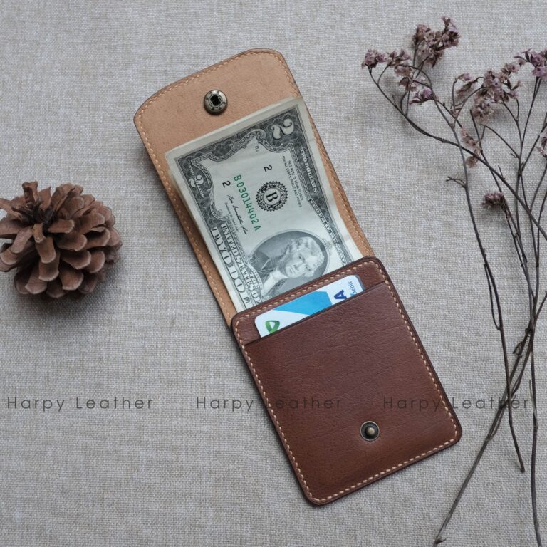 Vertical Wallet - Bifold leather wallet - Handmade leather