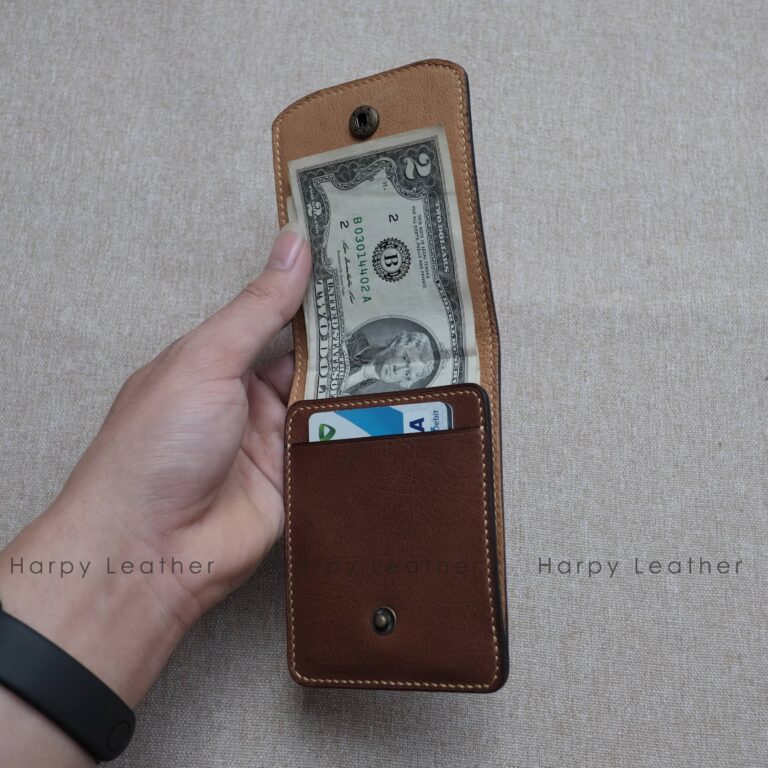 Vertical Wallet - Bifold leather wallet - Handmade leather