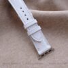 apple-watch-with-white-band